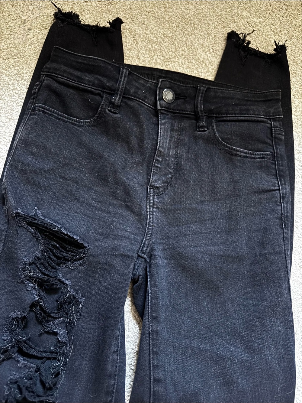 American Eagle Outfitters Black Distressed Skinny Jeans